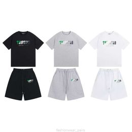 Designer Tsihrts Shirts Green White Towel Embroidery Street Fashion Ins Cotton Loose Short Sleeve Shorts Sports Set Summer