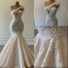 Luxurious Lace Beaded Wedding Dresses One Shoulder Mermaid Bridal Gowns Crystal Beads Sequin Sweep Train Real Picture Robe De Mari185P
