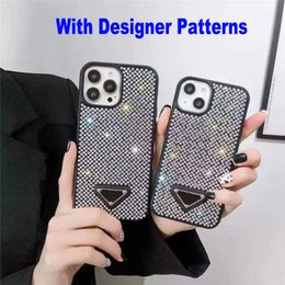 Top Fashion Brand Designer Diamond Phone cases for iPhone 14 Pro Max 11 12 13 15pro 13promax 14Plus 14pro Case Luxury Luxury Triangle Metal nameplate Cellphone Cover