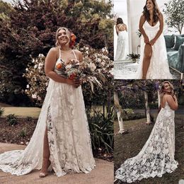 Plus Size A-line Wedding Dresses Sexy Spaghetti Strap Sleeveless Appliqued Lace Wedding Gown Criss Cross Cheap Sweep Train Robes D3059