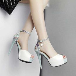 Lady Sandals Small Size Sandals for Women Summer High Heels Rhinestone Colour Matching Flower Waterproof Platform Fish Mouth Ladies Shoes