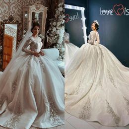Modest Ball Gown 2021 Wedding Dresses Full Long Sleeves Lace Beaded Jewel Neck Bridal Gowns Vintage Arabic Plus Size robes de mari287L