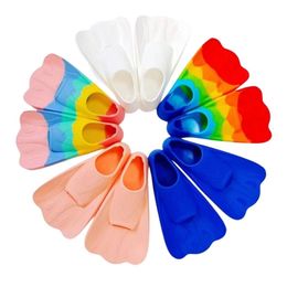 Fins Gloves Colorful Silicone Swimming Short Fins For Adult Children Rainbow Color Diving Flippers Freestyle Swim Gear Snorkeling E278 230617