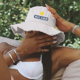 Wide Brim Hats Bucket Hats Bob RICARD White Bucket Hats Unisexe Man Women Cotton Ricard Fisherman Caps Chapeau Uv Protection Beach Sun Hats for Women 230617