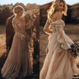 Charming Lace Spring V-Neck Garden Wedding Dresses Boho Bohemian Long Sleeve Sheer Arabic Plus Size vestido de noiva Bridal Gown B283o