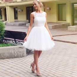 Lunghezza al ginocchio Tutu corto Abiti da sposa Design semplice 2019 Top in pizzo Gonna in tulle Una linea Abito da sposa corto vestido de noiva Personalizza231A