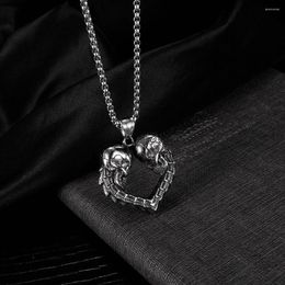 Pendant Necklaces Gothic Double Skull Heart Necklace For Men Women Retro Personality Metal Couple Jewelry Gift