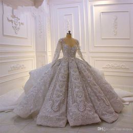 2022 Vintage Sequined Lace Appliqued Ball Gown Wedding Dress Sparkly Luxury Long Sleeves Saudi Dubai Arabic Plus Size Bridal Gown294j