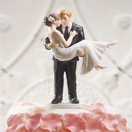 Beach Stylish Wedding Bridal Cake Toppers White Hug Romantic Couple Decoration Selling 230a