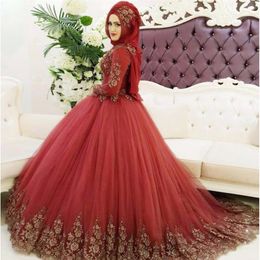 Muslim Red Lace Wedding Dresses 2017 High Neck Long Sleeve Vestido De Noiva Shiny Gold Appliques Ball Gown Robe De Soiree221p