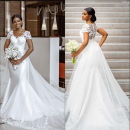 2022 Modest Short Sleeve V-neck Wedding Dress Vestidos De Novia Floral Lace Womens Bridal Dresses For Bride With Tail2513