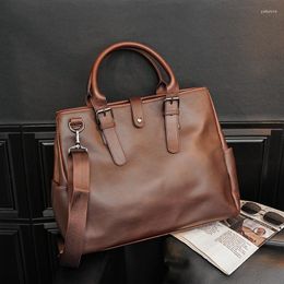 Briefcases Crazy Horse Leather Briefcase For Man Fashion 14inch Laptop Bag Bussiness Handbag Retro Shoulder Male Side