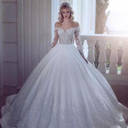 Charming Vintage A Line Wedding Dresses 2019 Off Shoulder Long Sleeves Tulle Lace Appliques Fitted Puffy Wedding Bridal Gowns216W