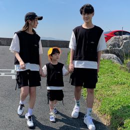 Family Matching Outfits Summer Clothing Set Boy And Girl Father Son Mother Daughter Clothes Suit Pair Look Parent Child 230619