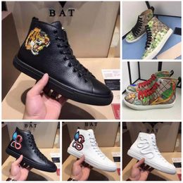 Designer Men Women Sneakers High Top Casual Shoes Print Emed Leather Short Boots Rage Size 35-45 with Box