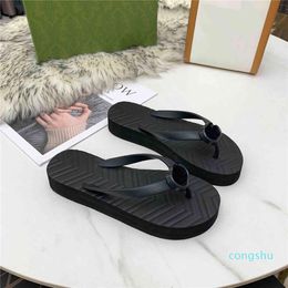 2023 new ladies fashion shaped flip flop sandals size 35-42