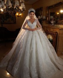 Elegant Ball Gown Wedding Dresses V Neck Long Sleeves Sequins Appliques Beaded Floor Length Ruffles 3D Lace Diamonds Bridal Gowns Plus Size Vestido de novia