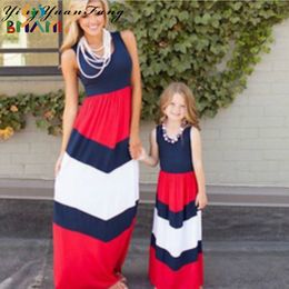 Family Matching Outfits Mommy And Me Mother Daughter Dresses Clothes Striped Mom Dress Kids Parent Child 230619