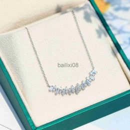 Kolye Kolyeleri Yeni 925 STERLING Gümüş AAA Zirkon Elmas Gülümseme Neckle Basit Tasarım Moda Kadın Mücevher Düğün Hediyesi J230620