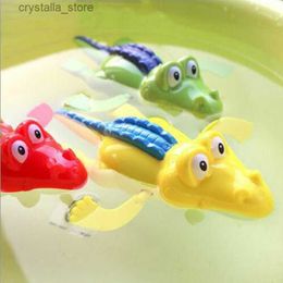 Infant Swimming Water Toys Wind Up Clockwork Cute Crocodile Red Yellow Green Baby Swimming Bath Time Play Toy L230518