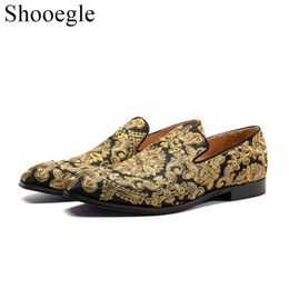 Fashion Men Hand-embroidered Canvas Casual Shoes Stud Crystal Gold Shoes Embroidery Shoes Comfort Men Loafers Floral Flats