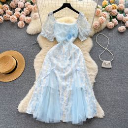 French Sweet and Gentle Square Neck Bubble Sleeve Fairy Dress Shows Thin Temperament Waist Wrapped Mesh Splice Fragmented Flower Dress