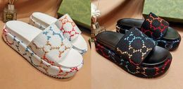 New style Slippers Sandal Sliders Macaron thick bottom non-slip soft bottom fashion G house slipper women wear beach INS