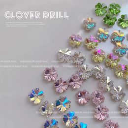 False Nails 30Pcs Elegant K9 Crystal Heart Four-Leaf Clover Flashing Lucky Flowers Glass Gem For 3D Nails Art Accessory 10*10 8*8 230619