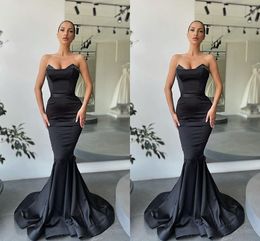 Dubai Arabic Elegant Black Mermaid Evening Dresses Long for Women Plus Size Sweetheart Beaded Satin Birthday Prom Celebrity Pageant Formal Occasion Party Gowns