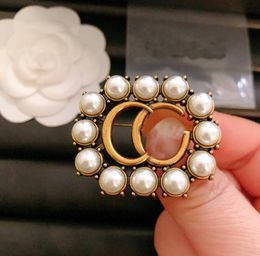 15 Styles Brand Letter G Designer Brooches Pins for Women Mens Inlaid Diamond Pearl Pin Brooch 18K Gold Plated Brass Material Classic Style Christmas Jewellery Gifts