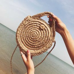 Beach Bags New Round Crochet Bag for Ladies Diagonal Cross Shoulder Handmade Woven Beautiful Women Fashionable and Casual