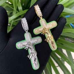 Chains 2023 Iced Out Bling Full Paved 5A Cubic Zirconia CZ Green Enamel Luminous Hip Hop Men Boy Jesus Cross Pendant Necklaces Jewellery