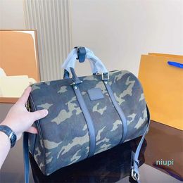 2023 Luxury designer bag mens and womens travel handbags tote bag fashion camouflage classic cross body female and male