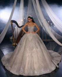 Luxury Ball Gown Wedding Dresses Sleeveless V Neck Sequins Strapless Applique Diamonds Ruffles Bridal Gowns Bridal Gowns Plus Size Custom Made Vestido de novia