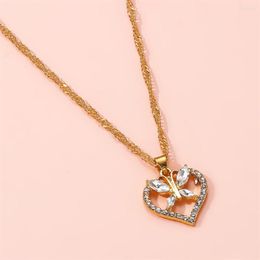 Pendant Necklaces Zircon Butterfly Necklace For Women Luxuries Rhinestone Adjustable Heart Shape Choker Personalised Jewellery Accessories