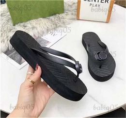 Slippers Fashion Outdoor Designer Ladies Flip Flops Simple Youth Slides Moccasin Shoes Suitable for Spring Summer and Autumn Hotels Shops babiq05