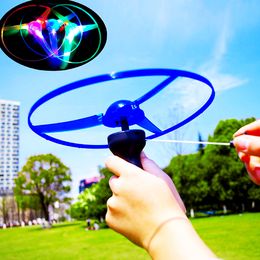 LED Flying Toys 3Pcs LED Lighting Pull String Flying Disc Propeller Helicopter Toy for Kids Birthday Party Favors Pinata Fillers Carnival Prizes 230621