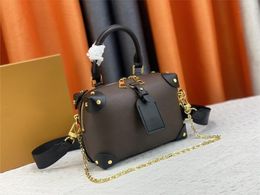 Luis Viton Bags Se Shoulder Eviution Classic Vuiotton Bags Souple Handbags Petite Women Malle 10A Chain Designer Bag Purses Embroidery Should F59