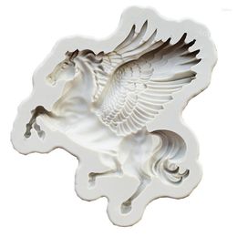 Baking Moulds Winged Horse Fondant Cake Molds Moule Silicone Chocolate Decorating Tools Pastry MR82