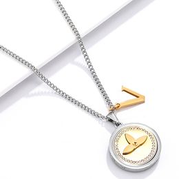 Luxurys Designer Necklace Fashion Classic Design Pendant Men's and Women's Rotation Double Loop with Two Rows of Diamonds Pendant Jewellery Letter Necklaces good