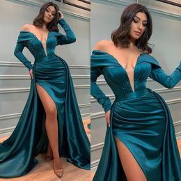 Fashion Designer Cocktail Green Prom Dresses Off Shoulder Long Sleeves Evening Gowns Slit Pleats Formal Red Carpet Long Special Occasion Party dress