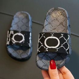 Spädbarns tofflor Slides Big Baby Slide Summer Solid Slippers Kids Clog Sandal Acoustic Eva Black Grey Boys Girls Tainers Designer Beach Sandals Shoes