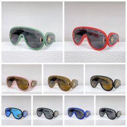 Fashion Accessories designers sunglasses luxury Sunglasses personality UV resistant glasses popular men women Goggle For men eyeglasses frame Vintage