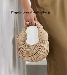 Evening Bags 2022 Trend New Line Bundle Clutch Bag For Female High Quality Women's Handbag and Purse Designer Shoulder Bag Senior Hobos