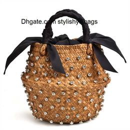 Evening Bags Handmade Embellished Straw Bag Summer Holiday Beach Bag with Pearl Ladies Woven Bucket Diamond Bag Designer Hot Handbags