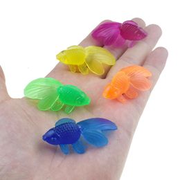 Garden Decorations 10Pcslot Colourful Simulation Goldfish Model Soft Rubber Gold Fish Small Kids Toy Plastic Gift Toys For 230621