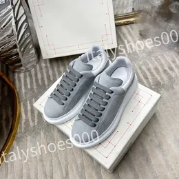 2023 Luxurys Thick soled Casual shoes designer shoe women Travel lace-up sneaker fashion lady Running Trainers platform men gym sneakers size 35-45