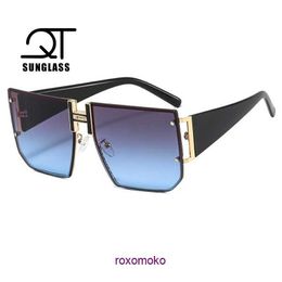 8A quality Designer H home sunglasses on sale 2023 New Metal Fashion Ins Style Sunglasses Women Sun Protection Men With Gift Box