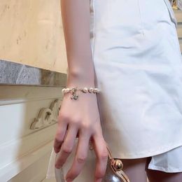 Link Bracelets Chain Elegant Baroque Natural Pearl String Bracelet For Woman Luxury Zircon Bee Pendant Fashion Girls Sweet Jewelry GiftsLink