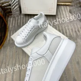 2023 new top Casual shoes women and men Thick soled shoe designer Travel lace-up sneaker fashion lady Running Trainers platform cloth sneakers size 35-45